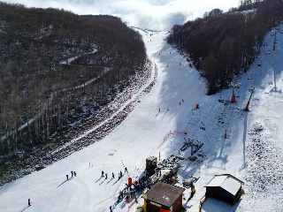 Roccaraso - Ventimila persone sulle piste grazie alla neve artificiale